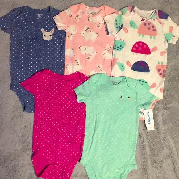 Carters set of 5 onesies, NWT, 18 month - Picture 1 of 7